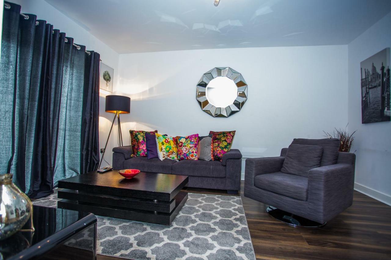 Modern 2 Bedroom Apartment Londra Esterno foto