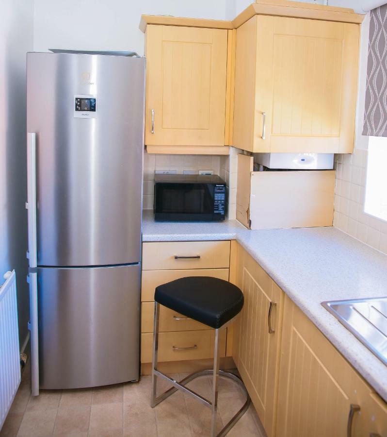 Modern 2 Bedroom Apartment Londra Esterno foto